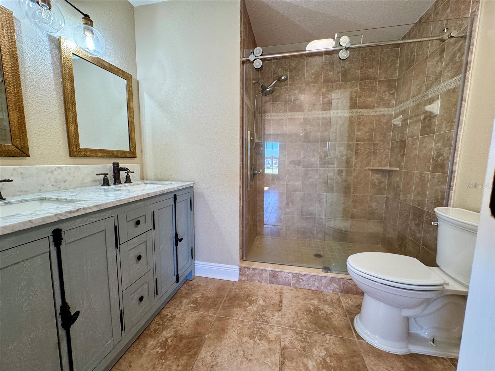 S L & I C - Residential Lease