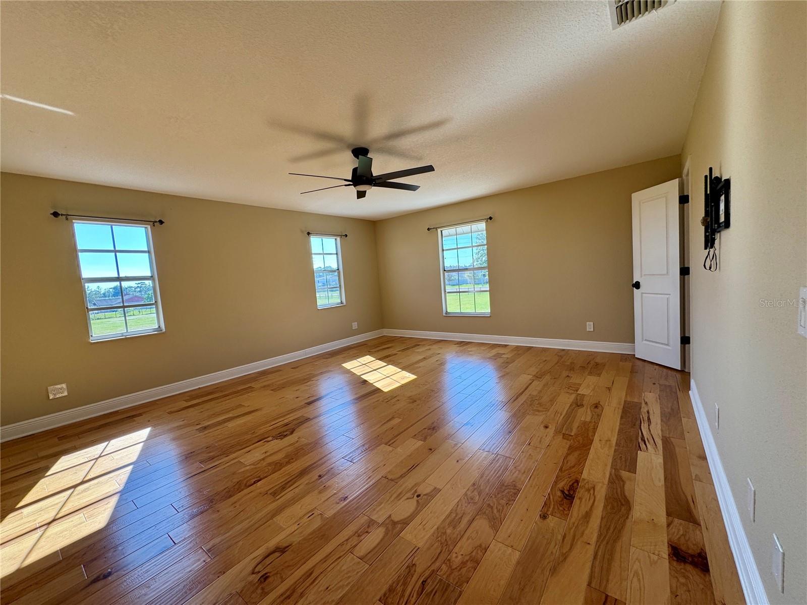 S L & I C - Residential Lease