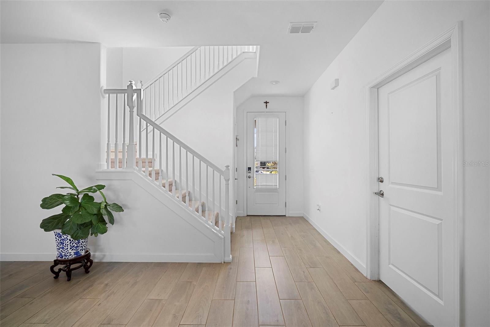 15449 WHITE LINEN DRIVE