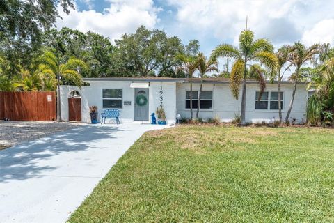 Photo of 1237 57th Avenue N, St Petersburg, FL 33703 (MLS # TB8508620)