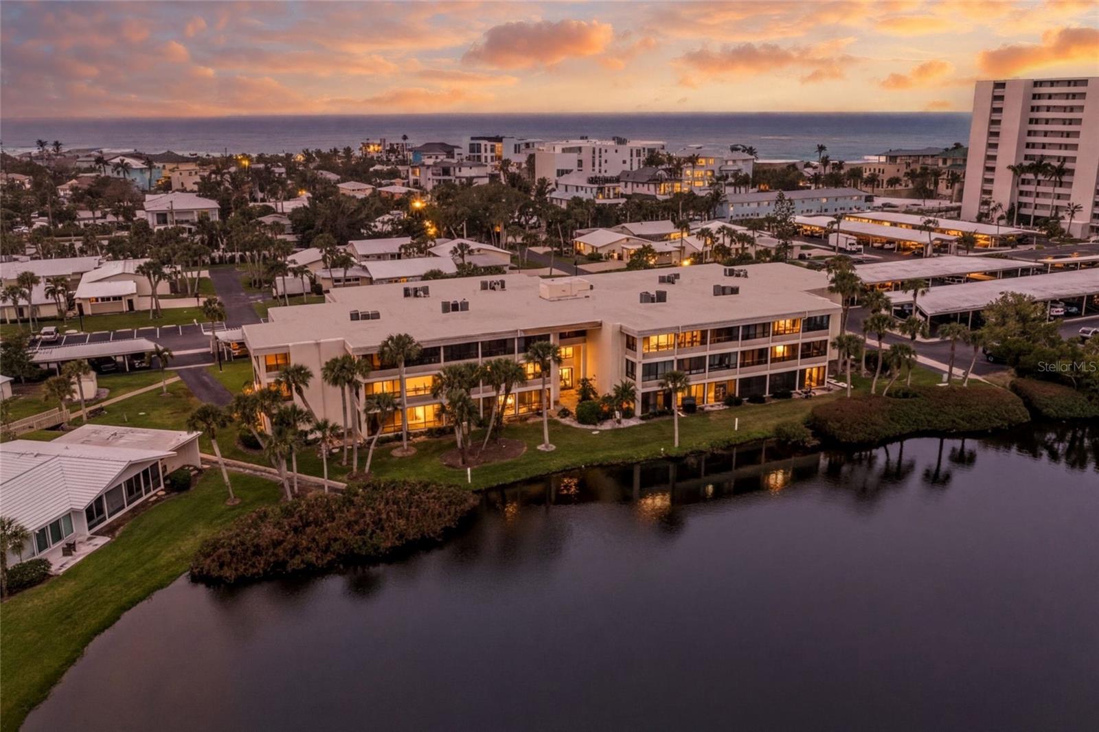 WHISPERING SANDS SEC 3 - Residential