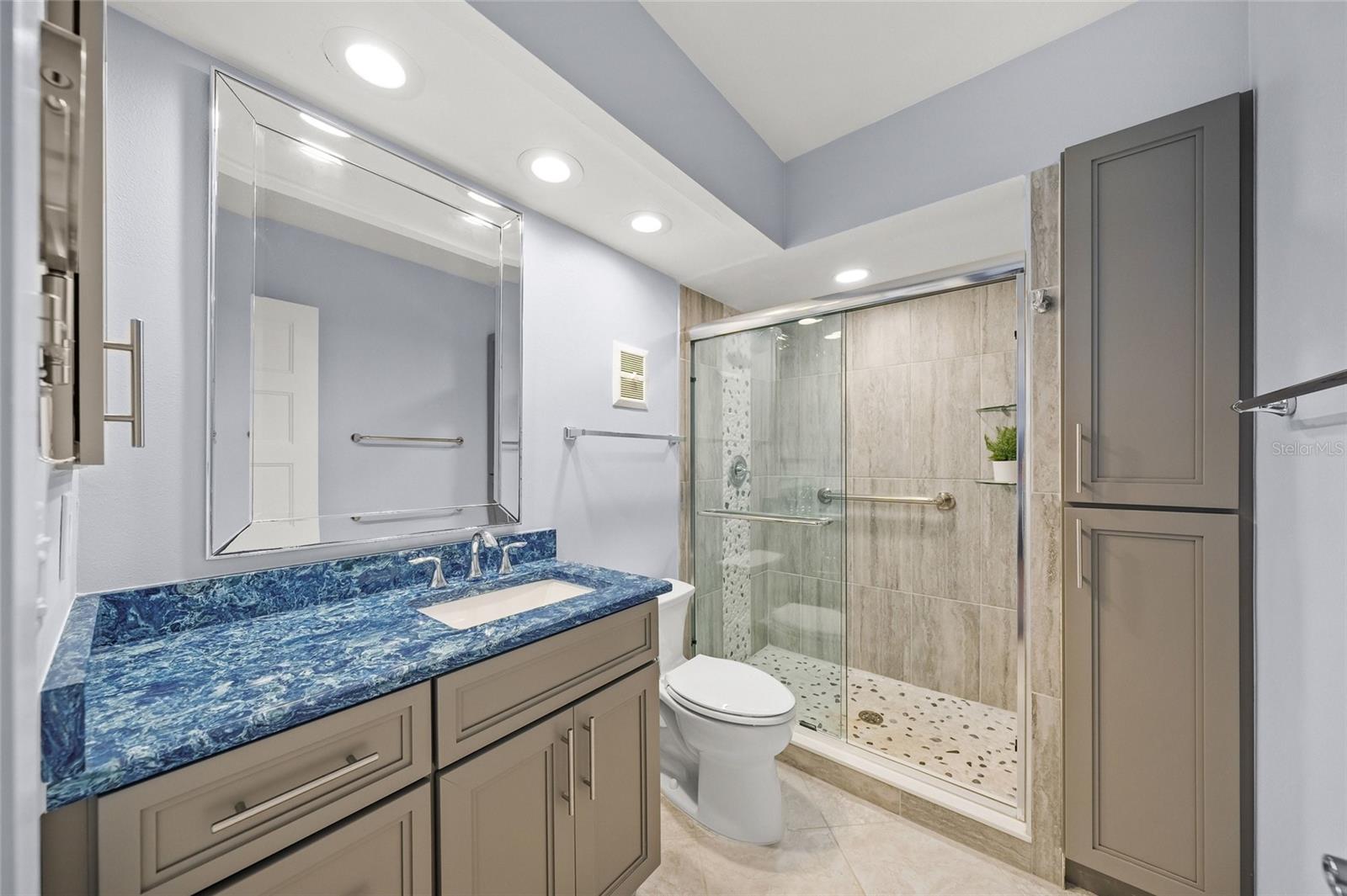 WHISPERING SANDS SEC 3 - Residential