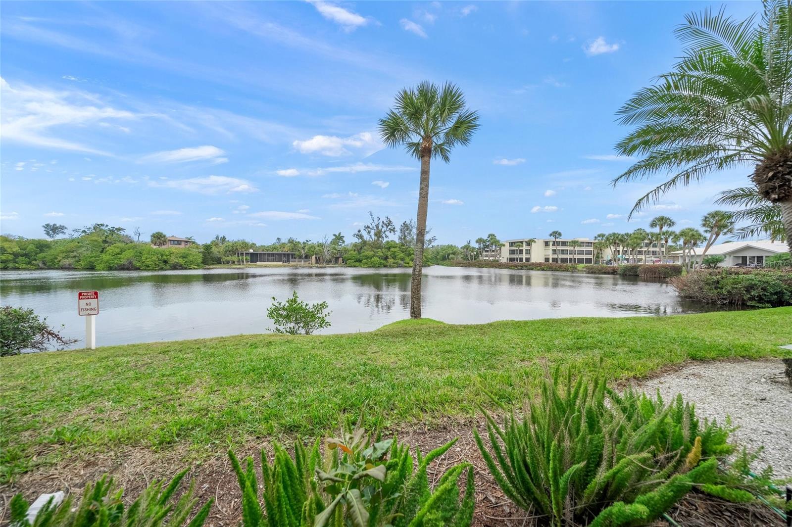 WHISPERING SANDS SEC 3 - Residential