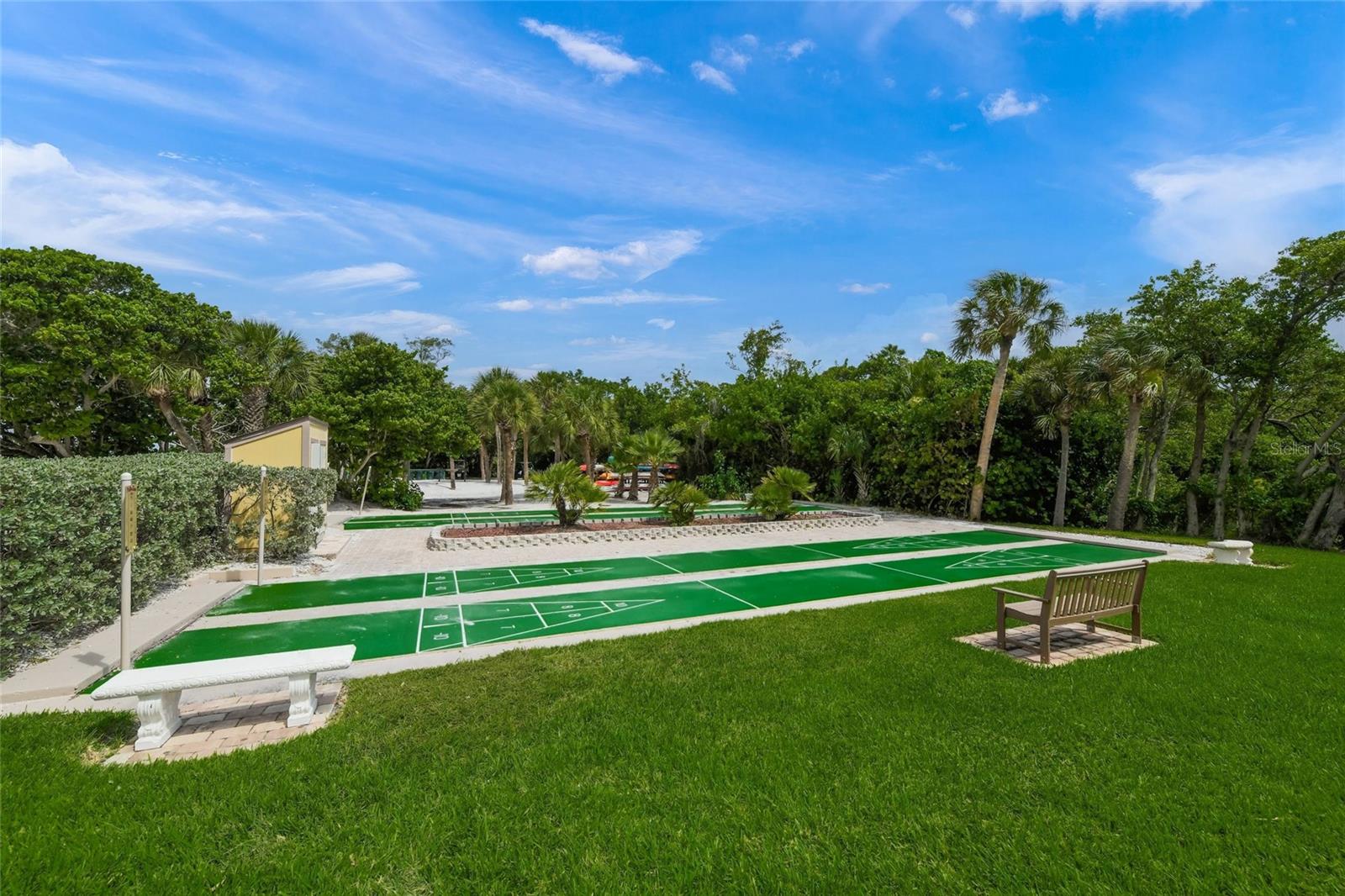 WHISPERING SANDS SEC 3 - Residential