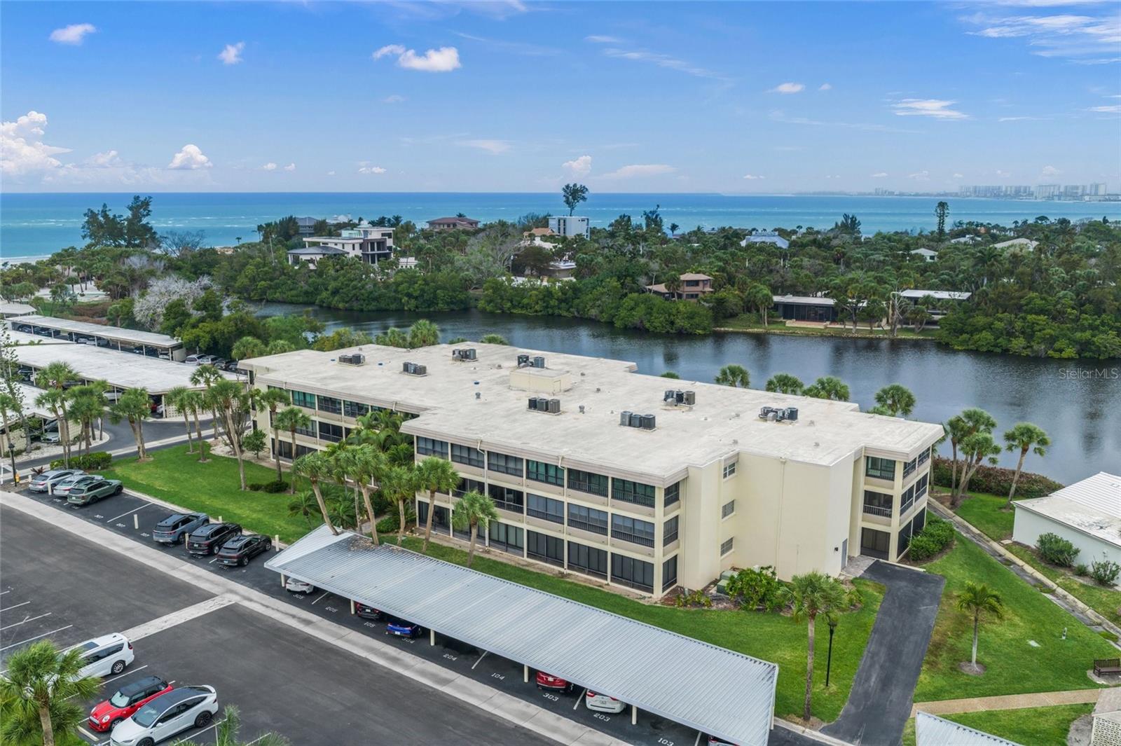 WHISPERING SANDS SEC 3 - Residential