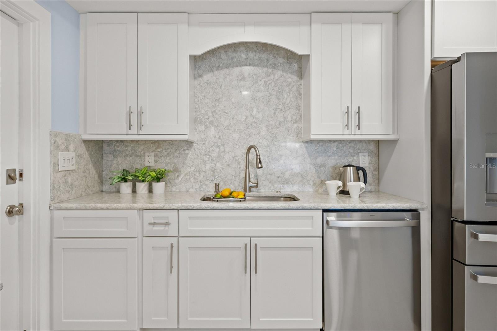 WHISPERING SANDS SEC 3 - Residential