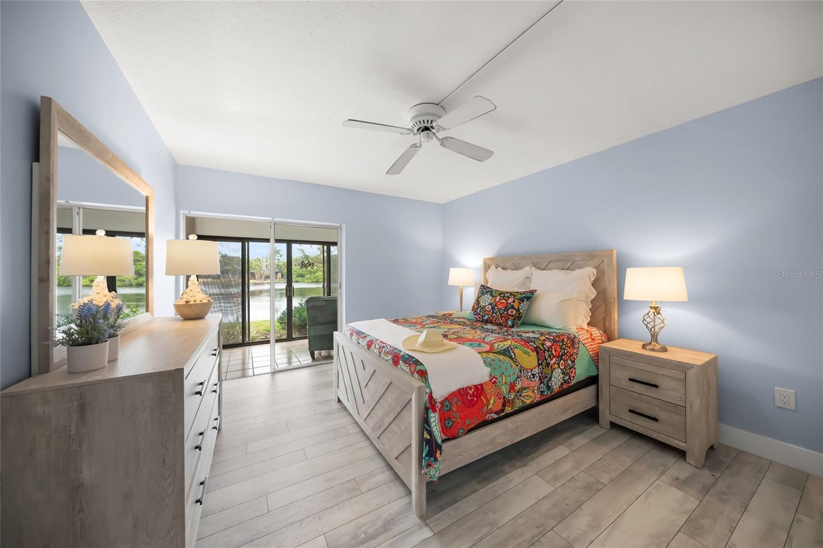 WHISPERING SANDS SEC 3 - Residential