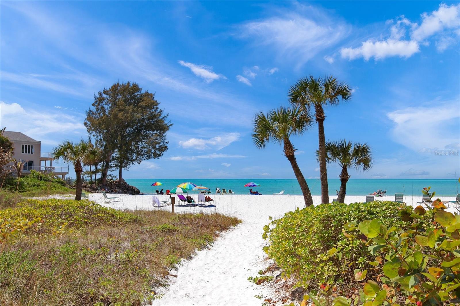 WHISPERING SANDS SEC 3 - Residential