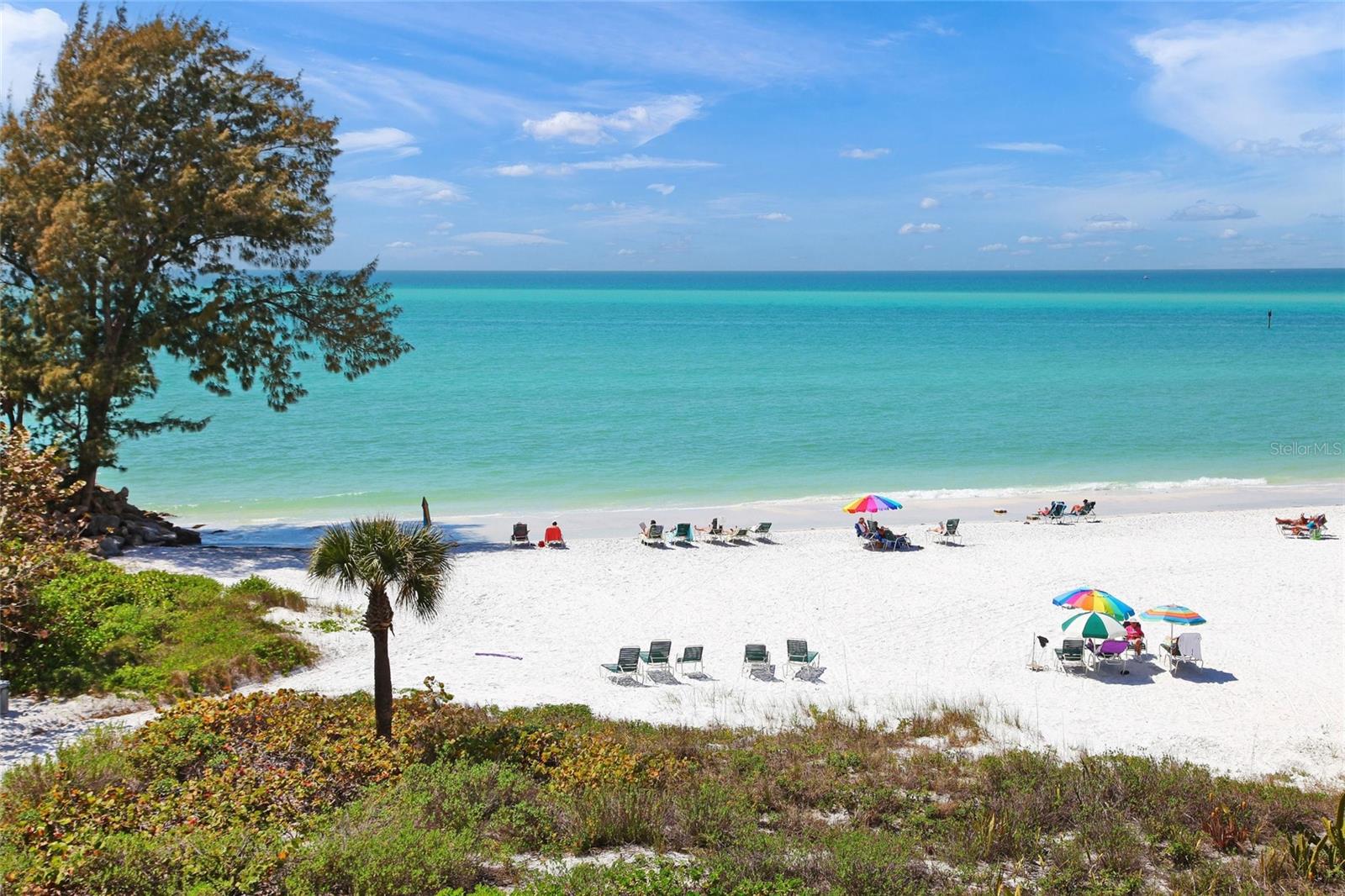 WHISPERING SANDS SEC 3 - Residential