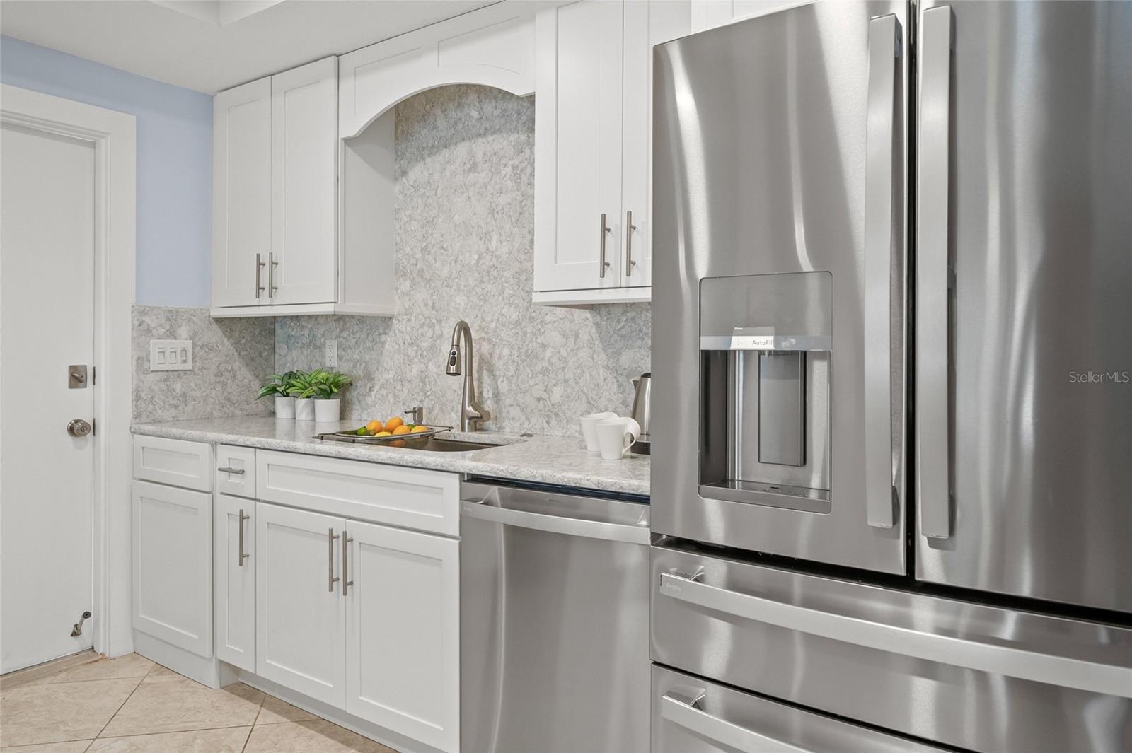 WHISPERING SANDS SEC 3 - Residential