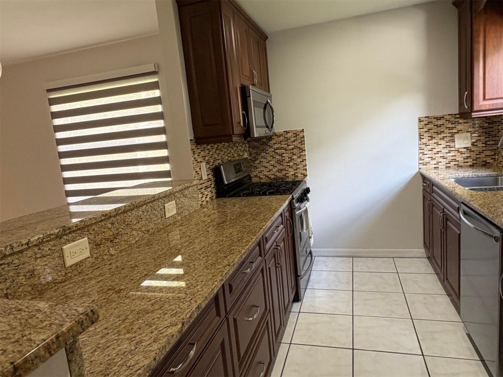 4822 VILLAGE GARDENS DRIVE 112