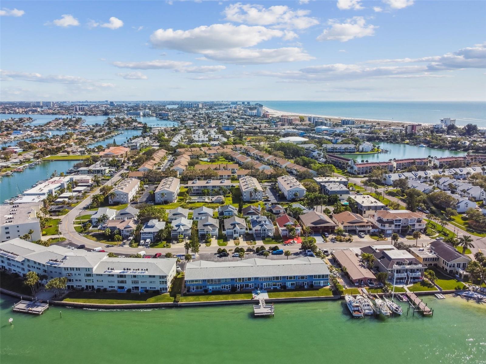 CAPRI ISLE GARDEN - Residential