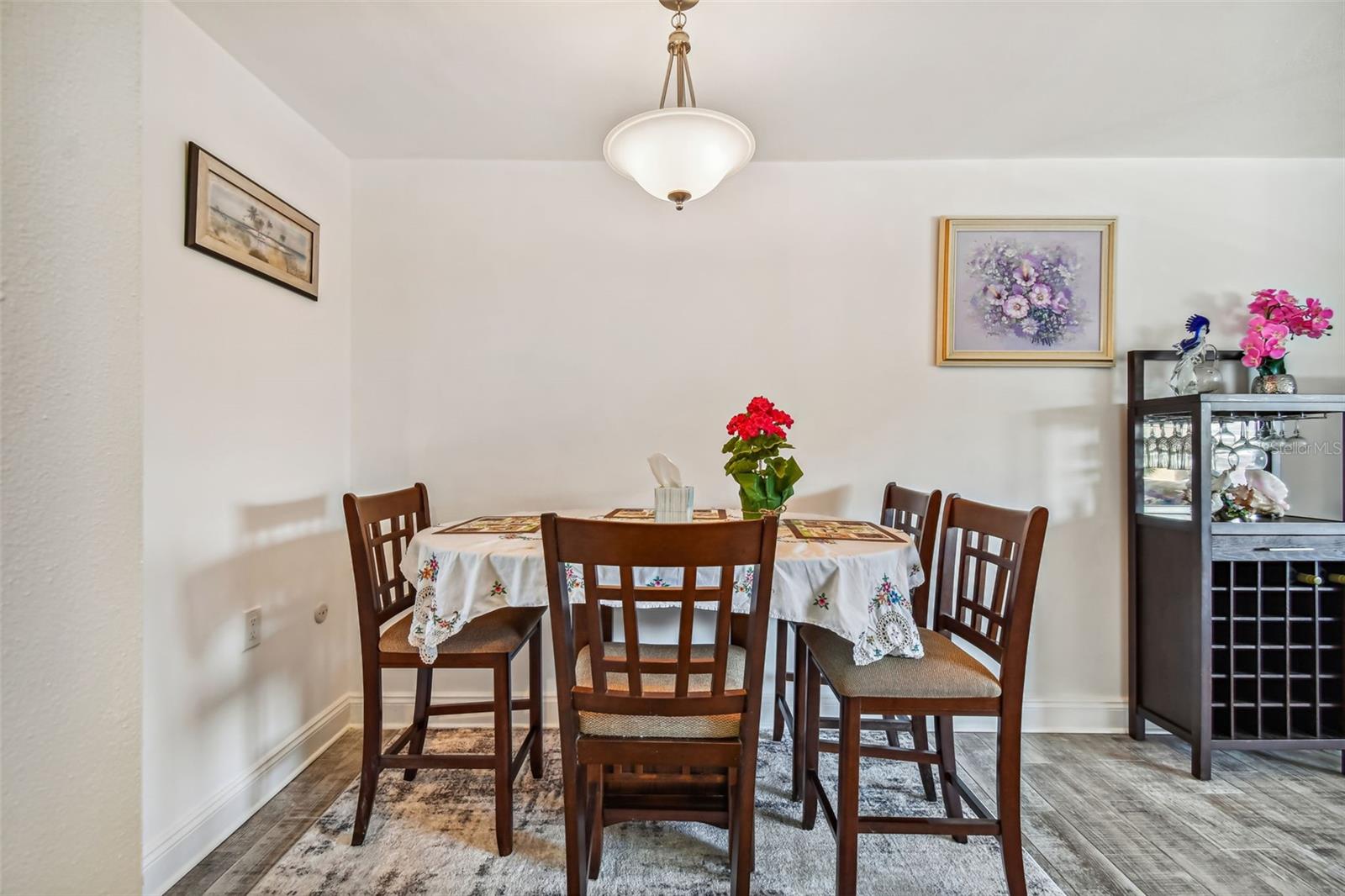 CAPRI ISLE GARDEN - Residential