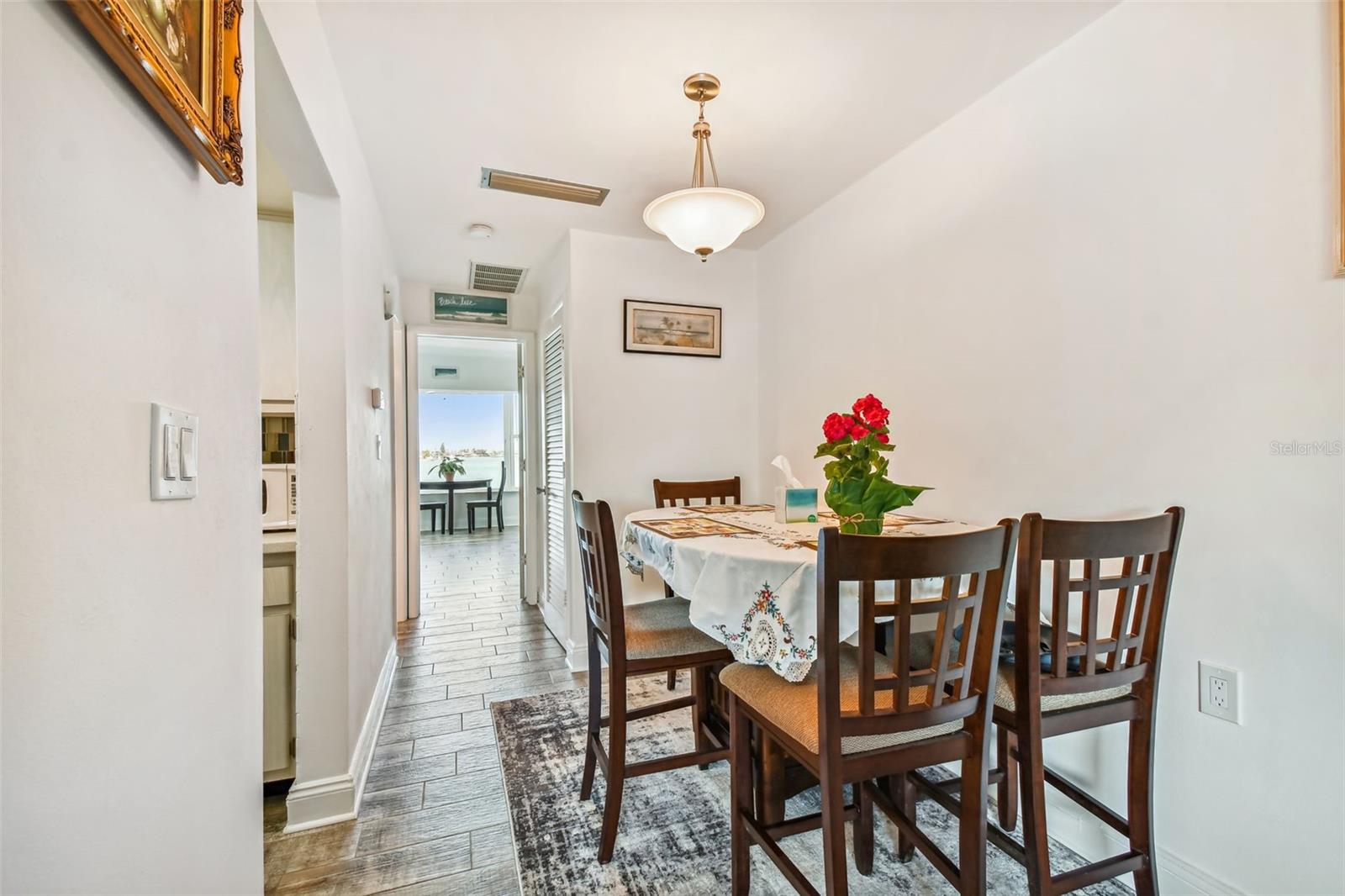 CAPRI ISLE GARDEN - Residential