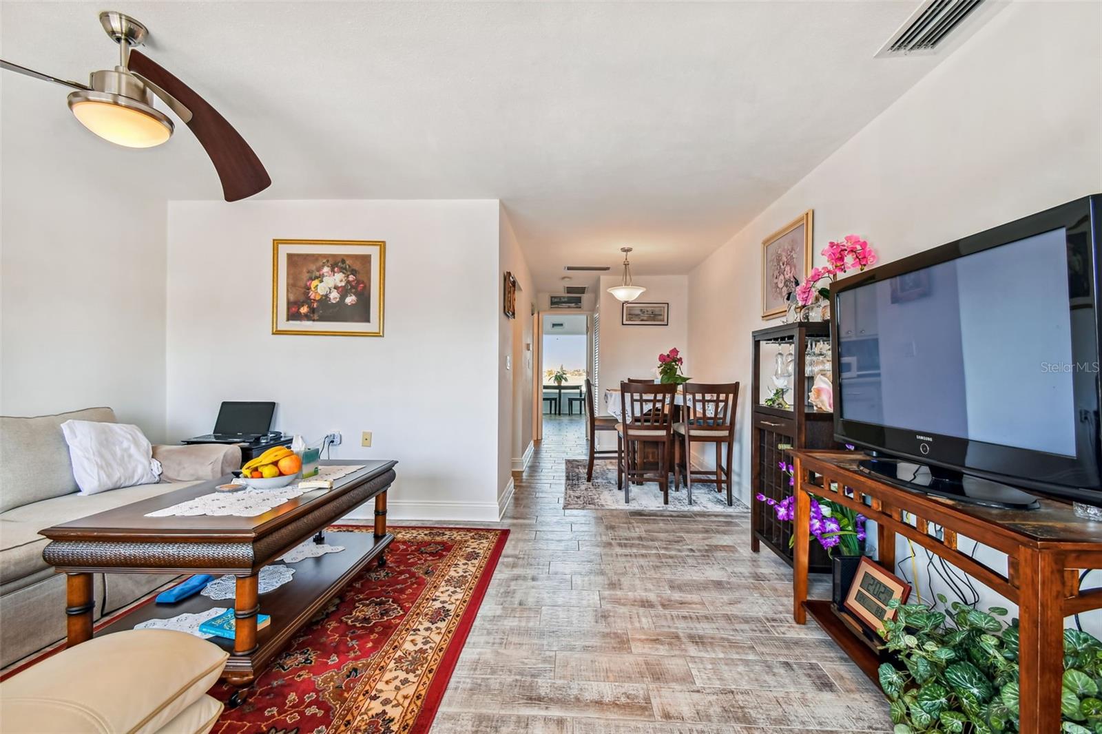 CAPRI ISLE GARDEN - Residential