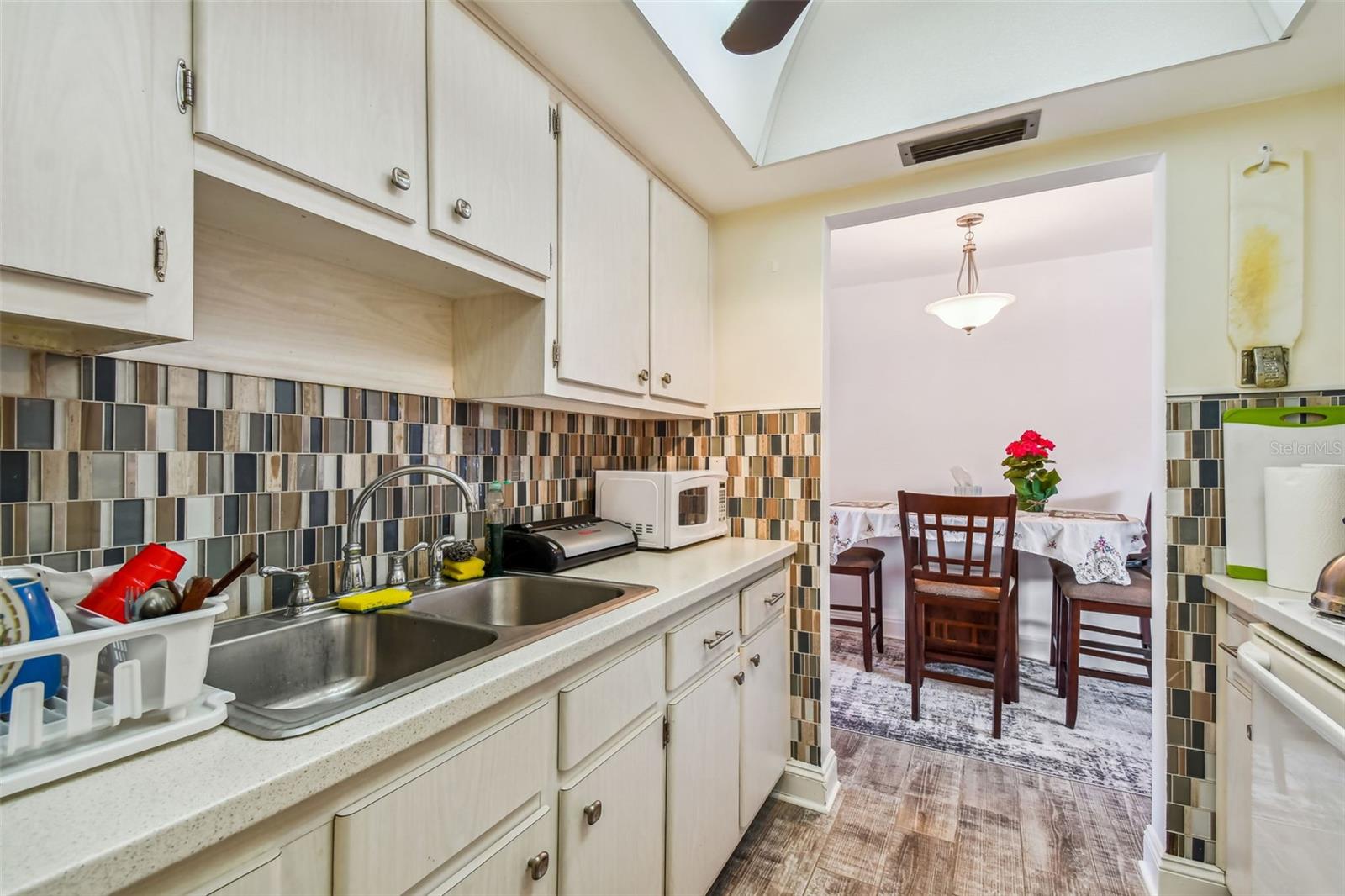 CAPRI ISLE GARDEN - Residential