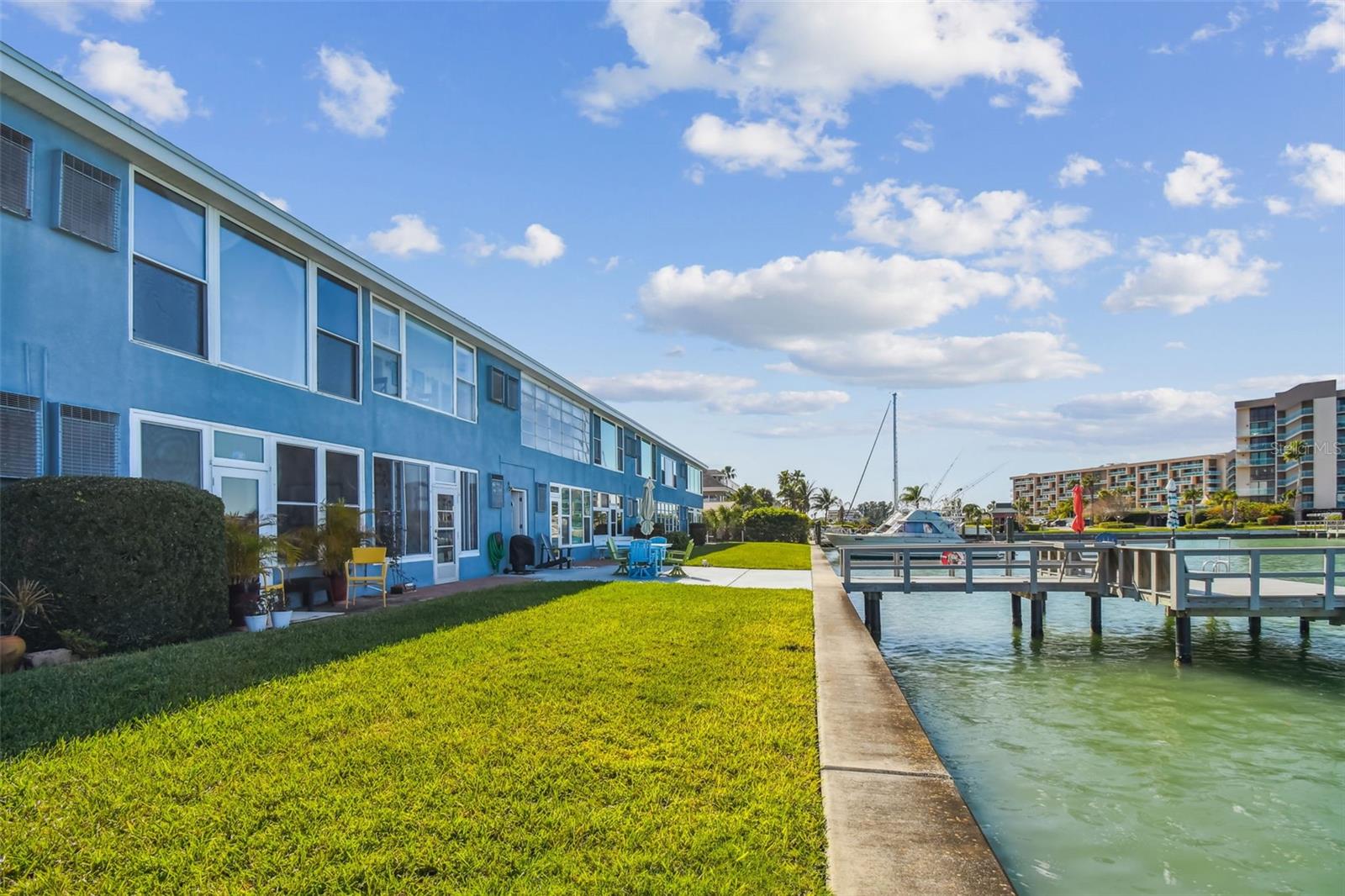 CAPRI ISLE GARDEN - Residential