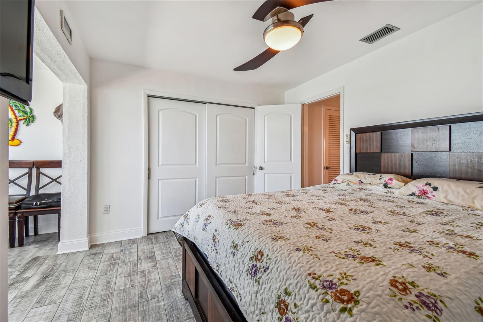 CAPRI ISLE GARDEN - Residential