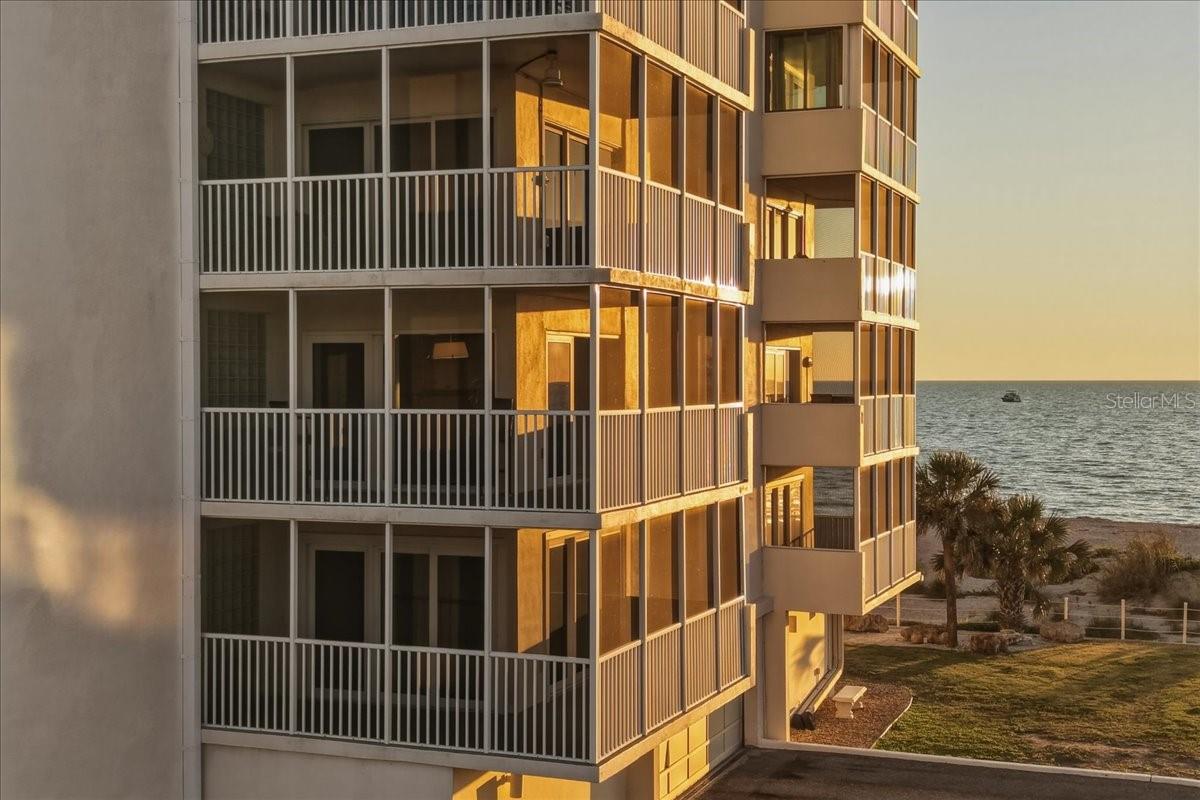 VENICE SANDS - Residential