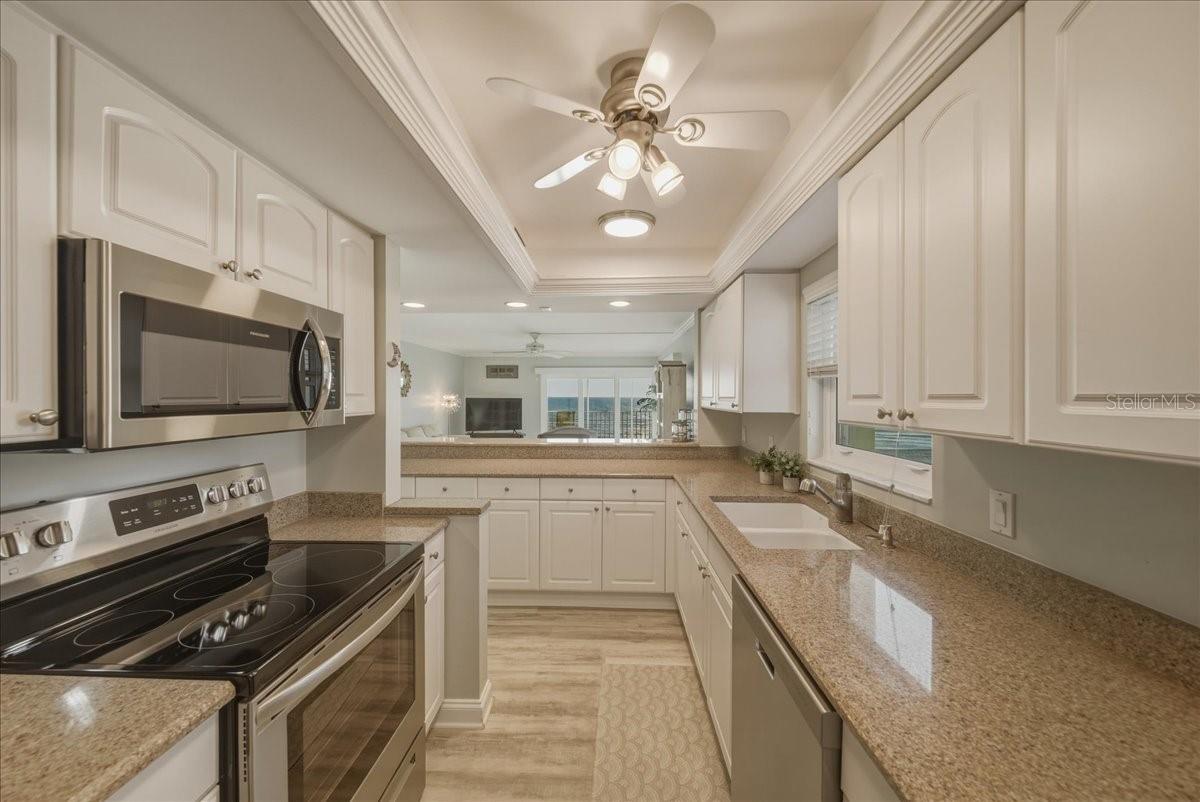 VENICE SANDS - Residential