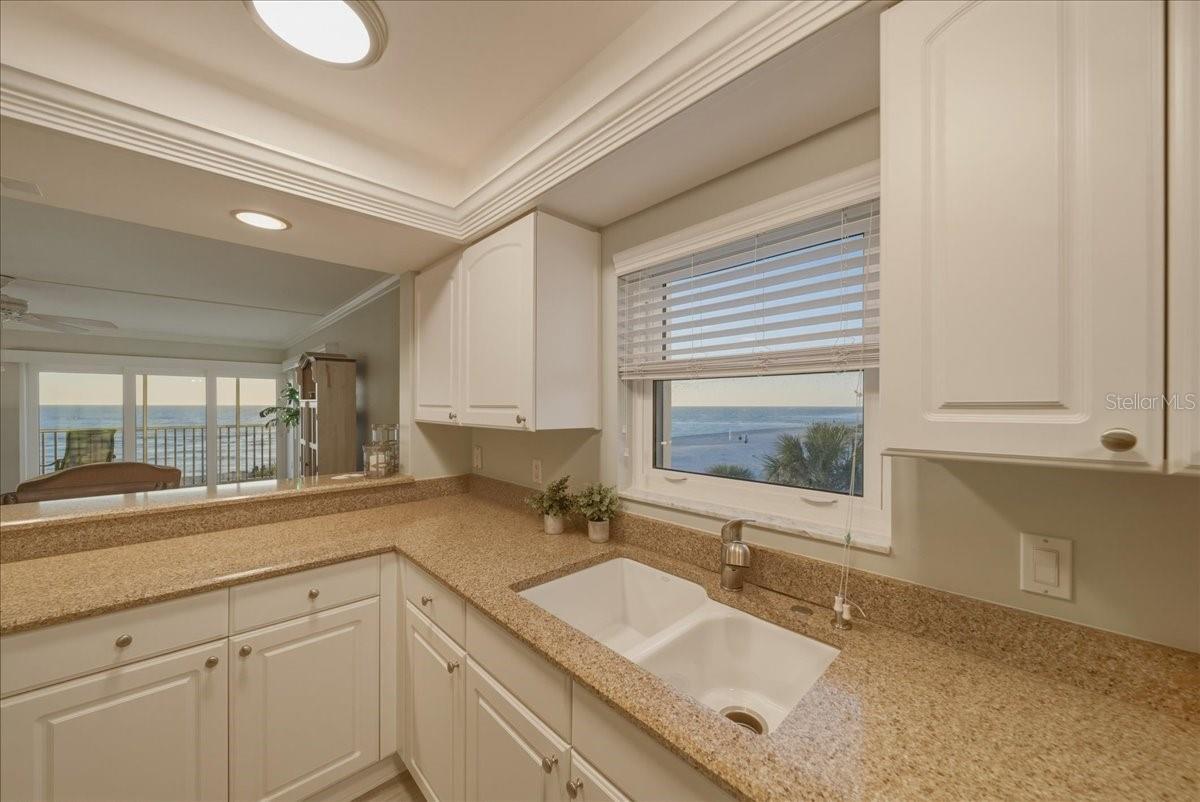 VENICE SANDS - Residential