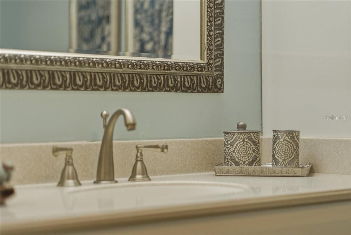 VENICE SANDS - Residential