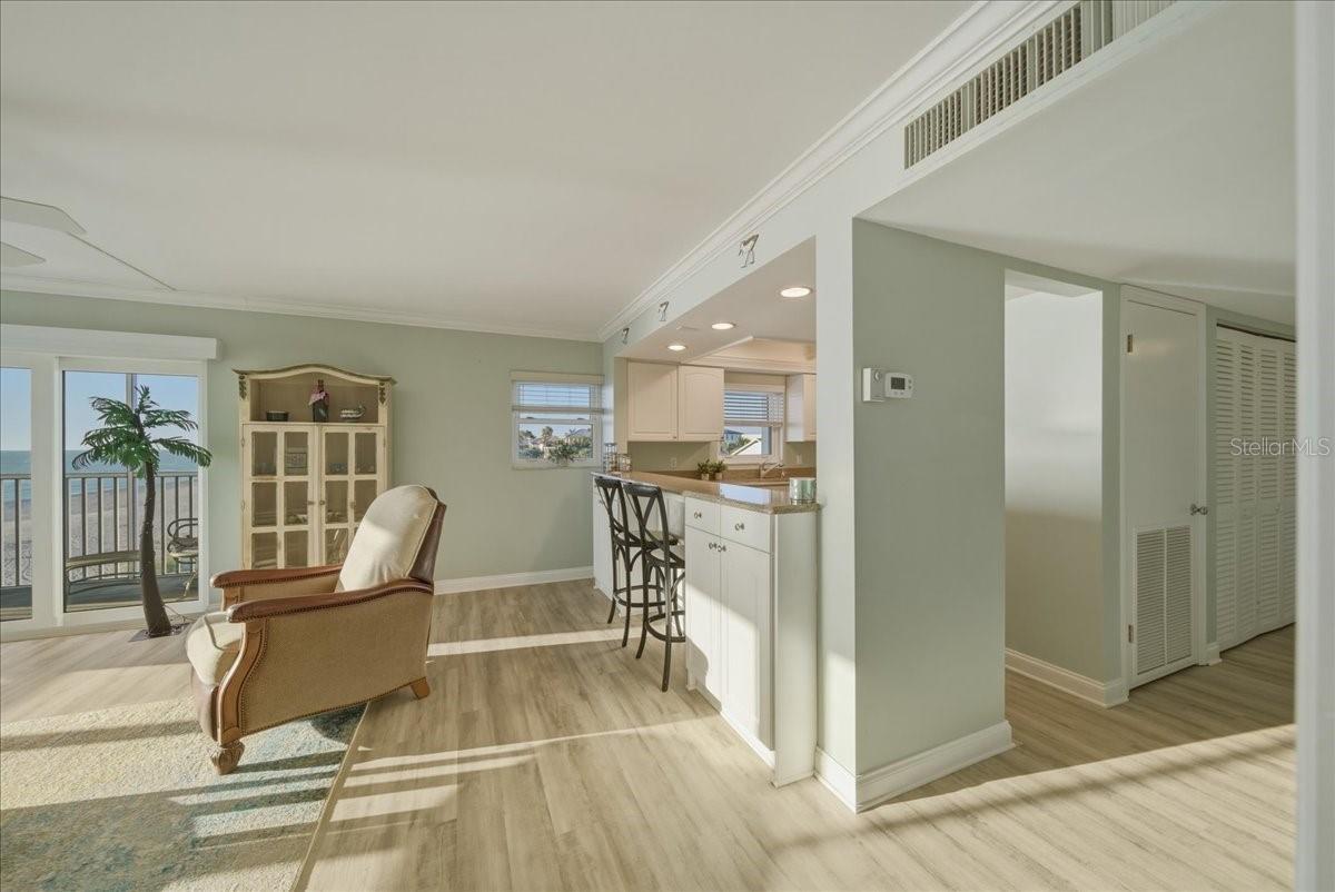 VENICE SANDS - Residential