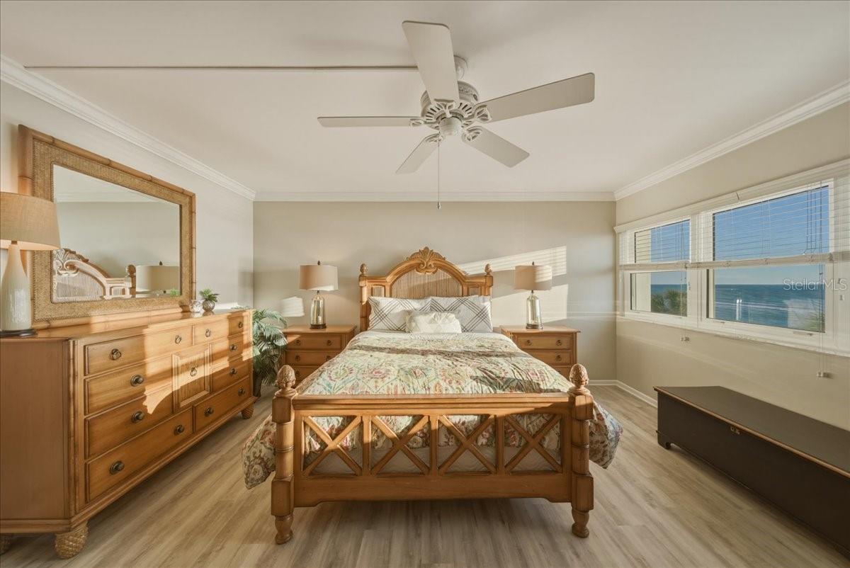 VENICE SANDS - Residential