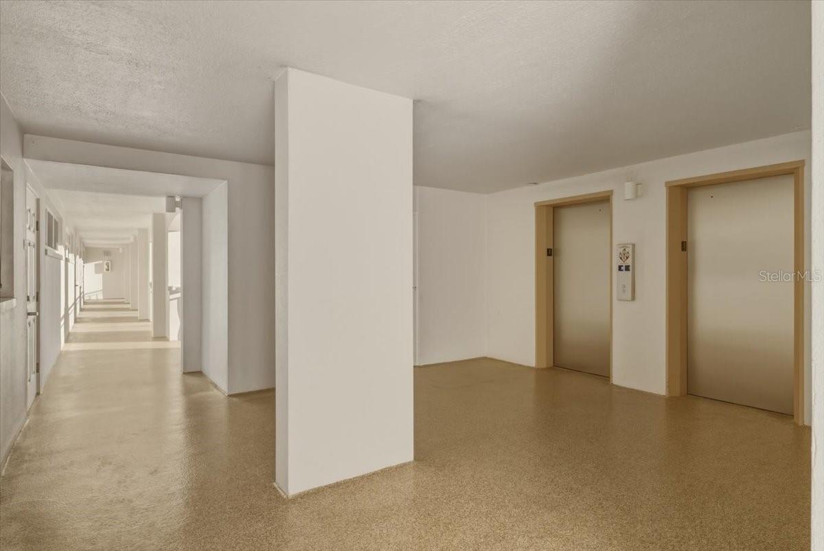 VENICE SANDS - Residential