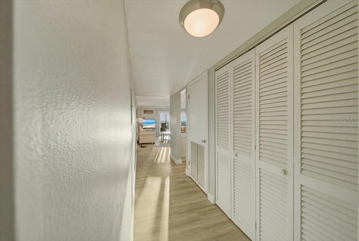 VENICE SANDS - Residential