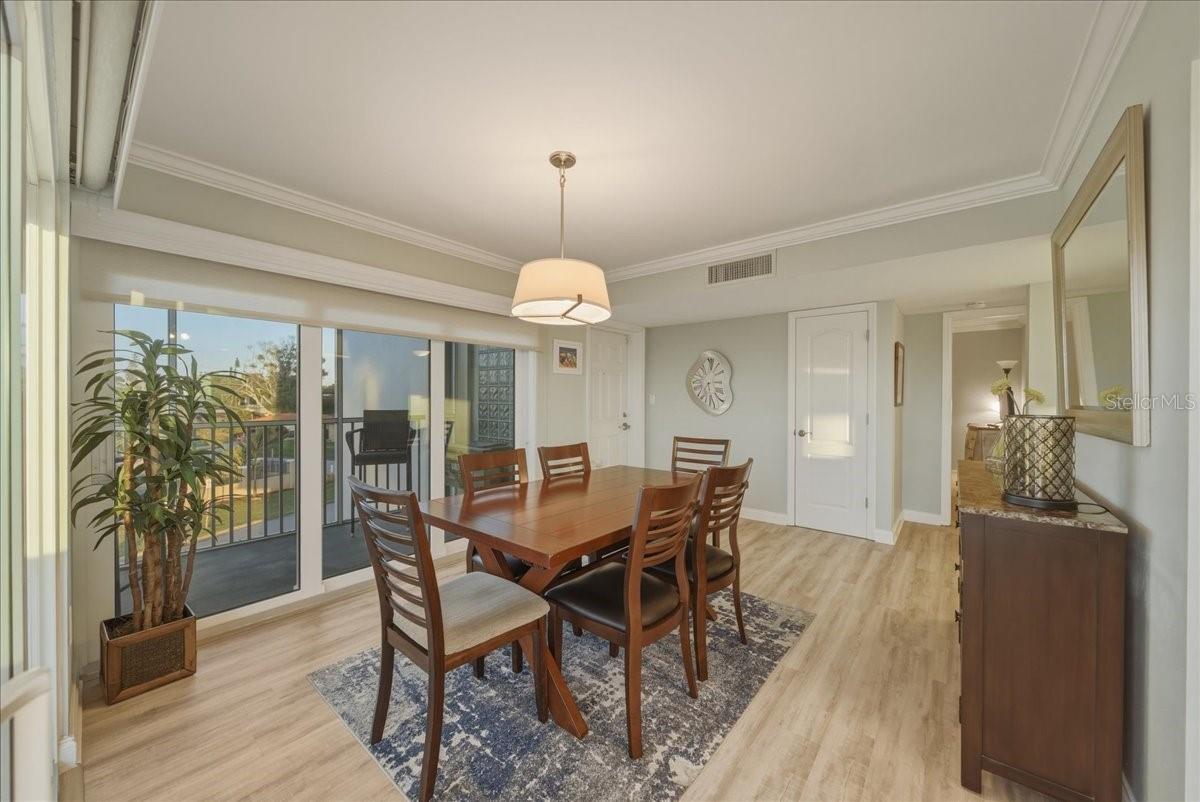 VENICE SANDS - Residential