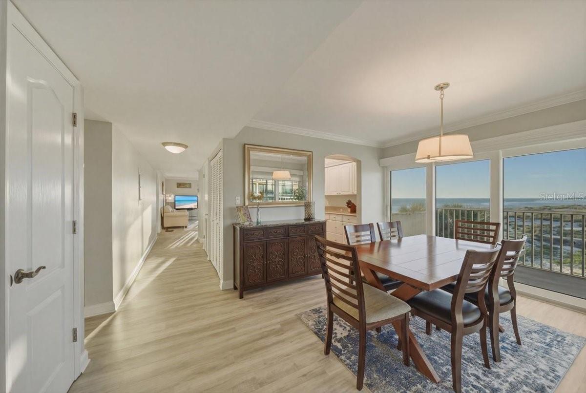 VENICE SANDS - Residential