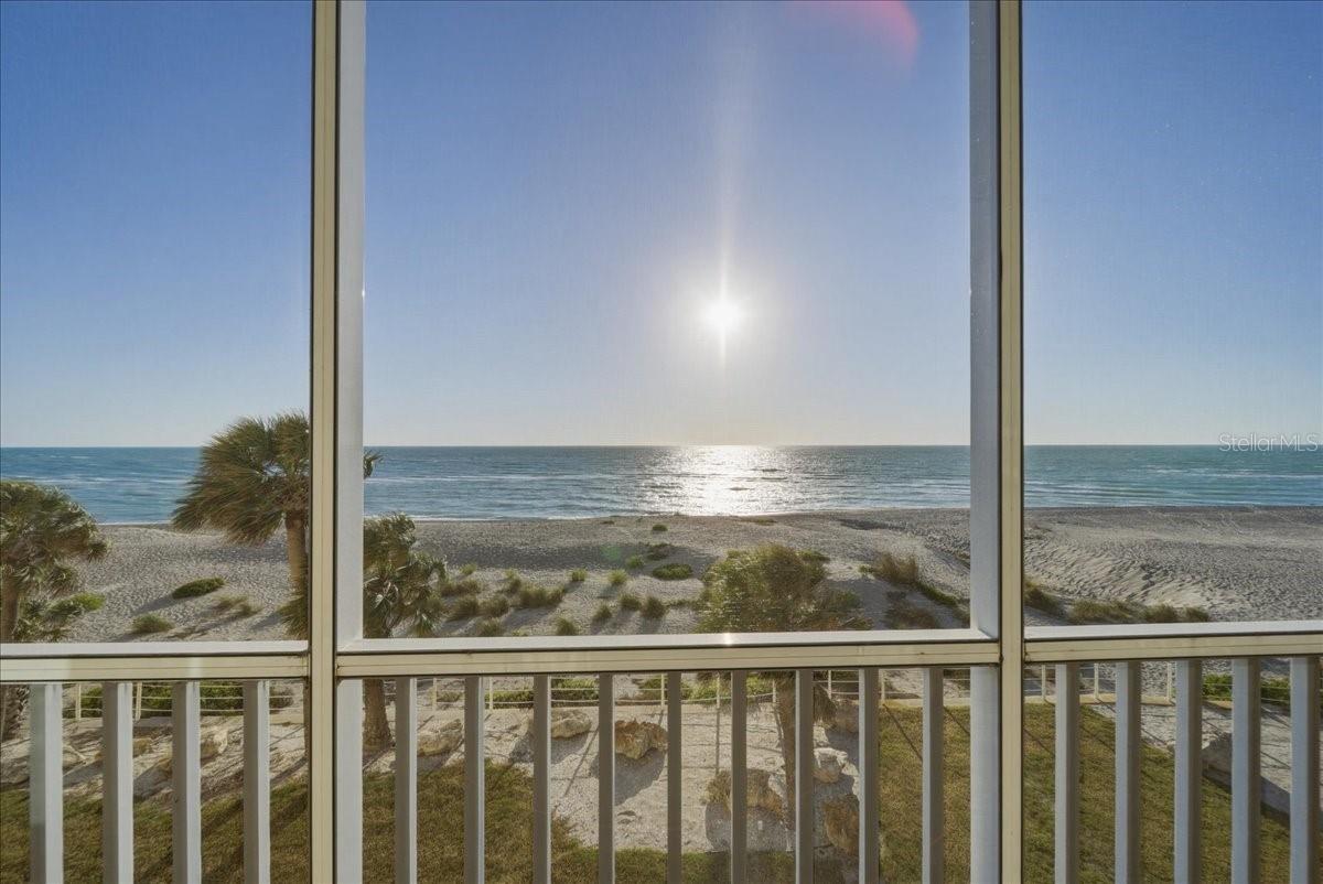 VENICE SANDS - Residential