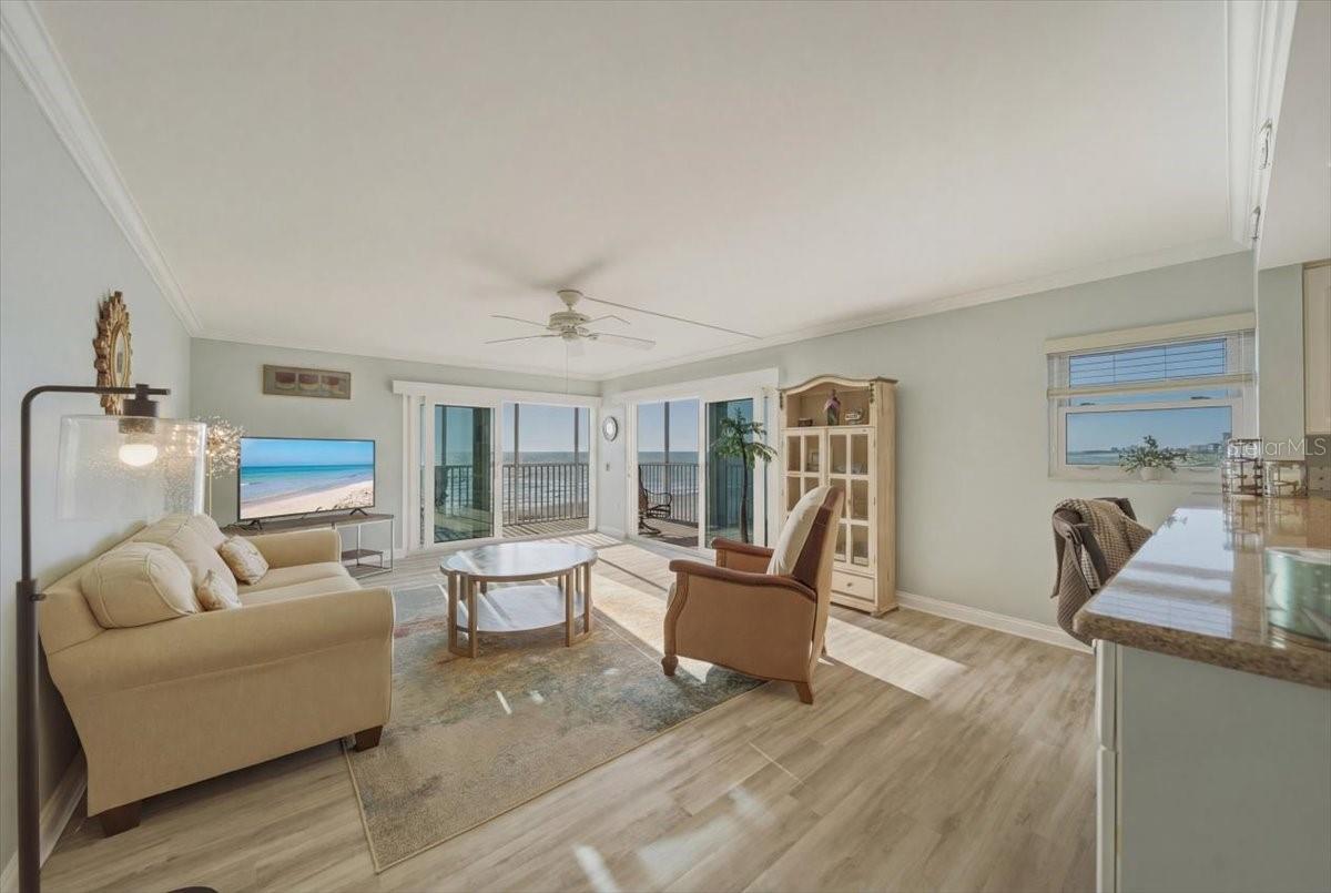 VENICE SANDS - Residential