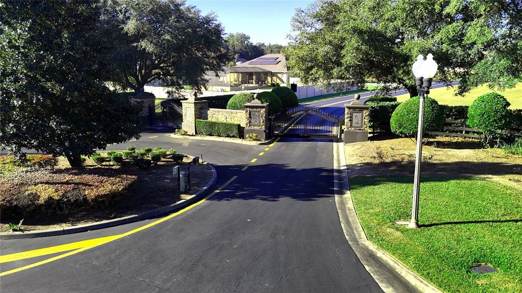 Photo of Tbd SE 43rd Circle SE, Ocala, FL 34480 (MLS # OM687198)