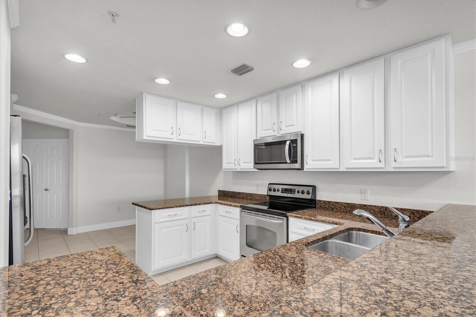 SEMINOLE ISLE CONDO - Residential