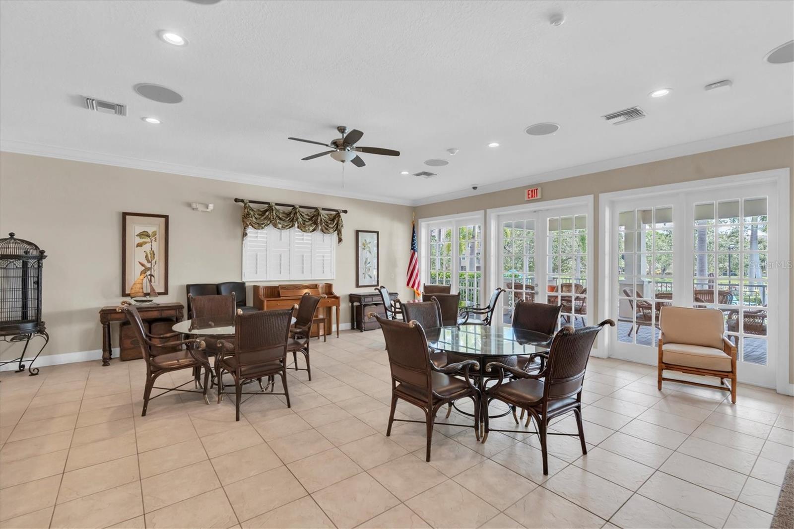 SEMINOLE ISLE CONDO - Residential