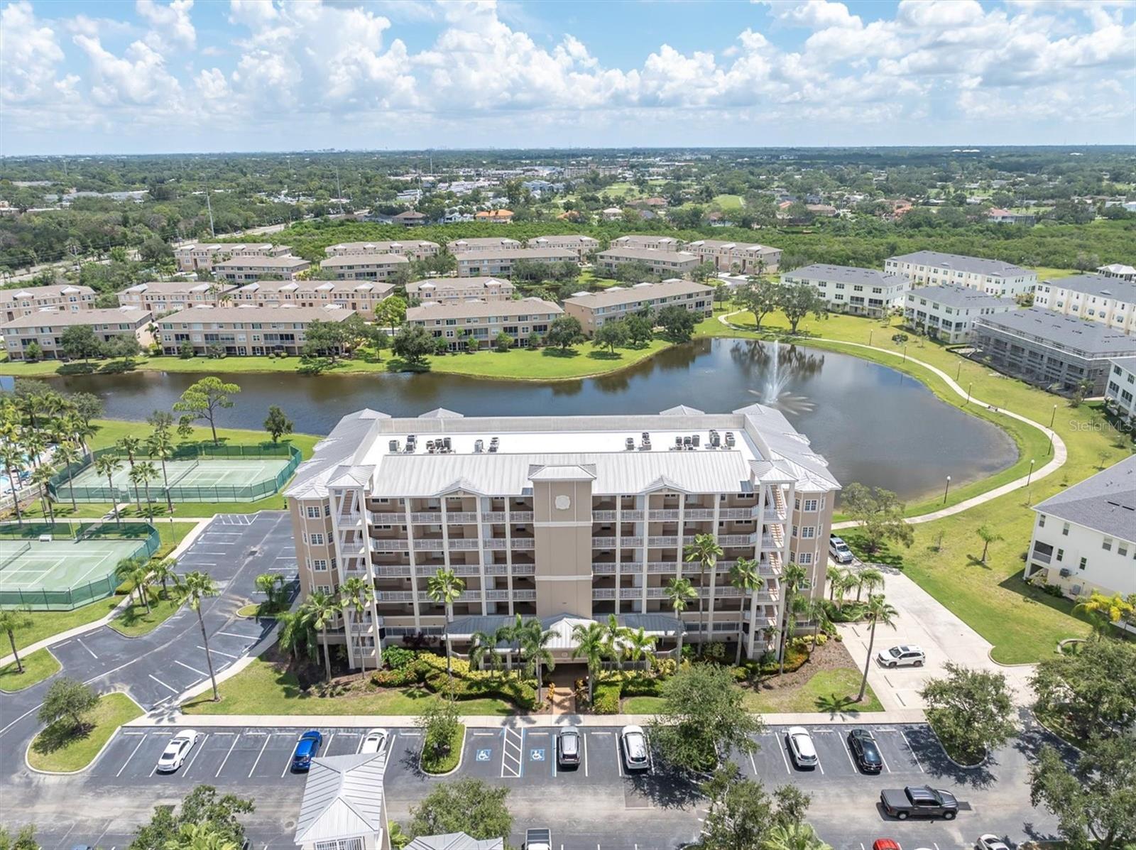 SEMINOLE ISLE CONDO - Residential