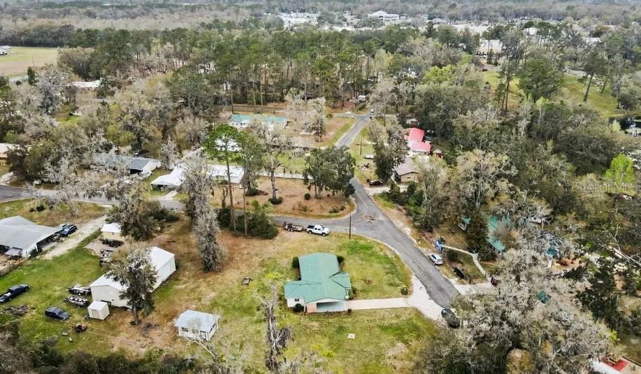 PINEMOUNT VILLAGE - Residential