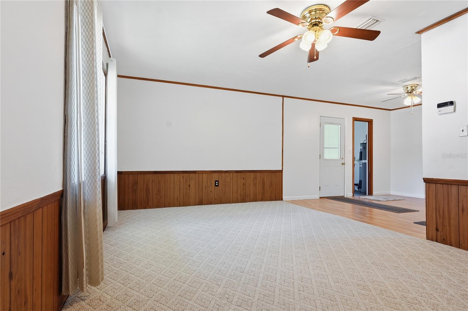 PINEMOUNT VILLAGE - Residential