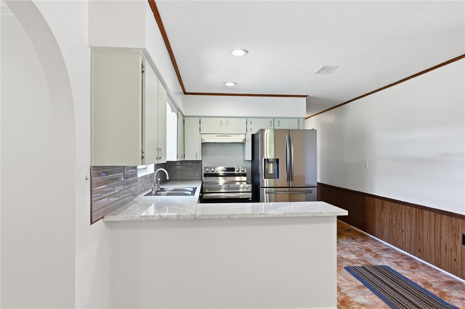 PINEMOUNT VILLAGE - Residential