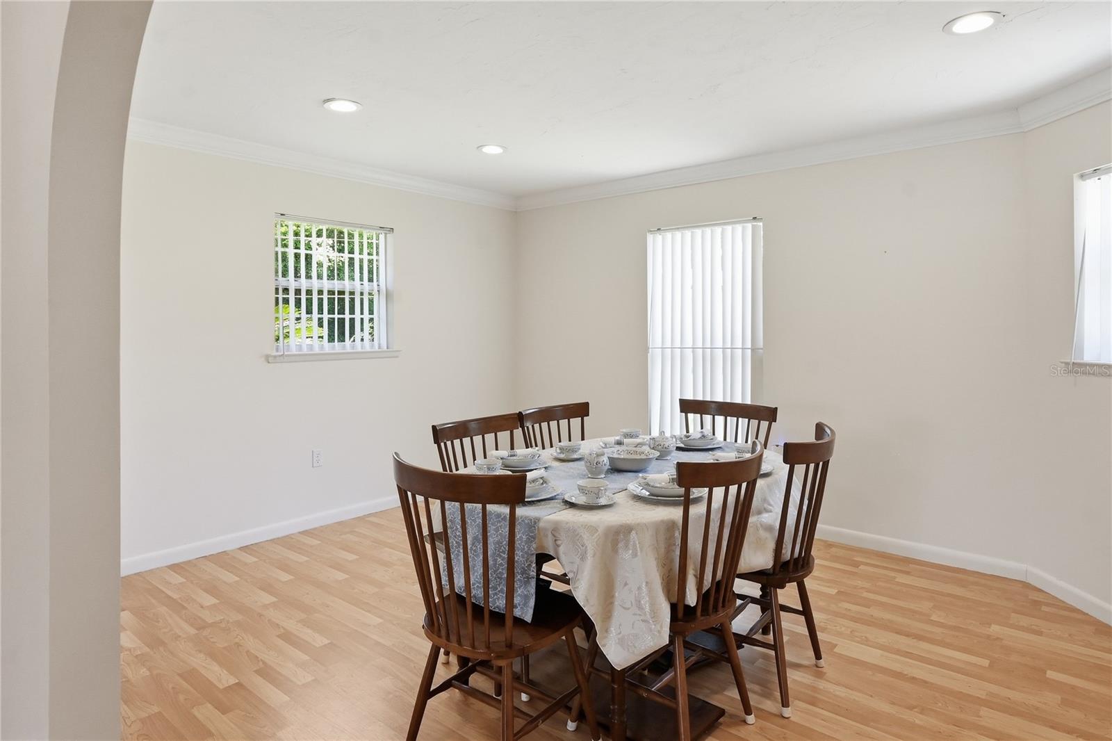 PINEMOUNT VILLAGE - Residential