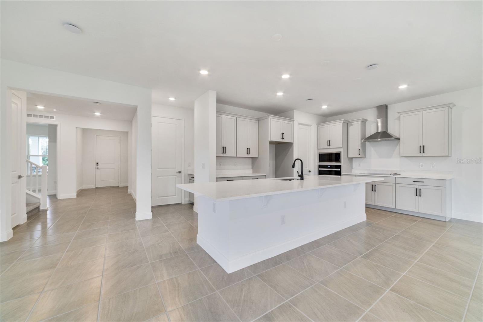 658 SNOWY EGRET COURT