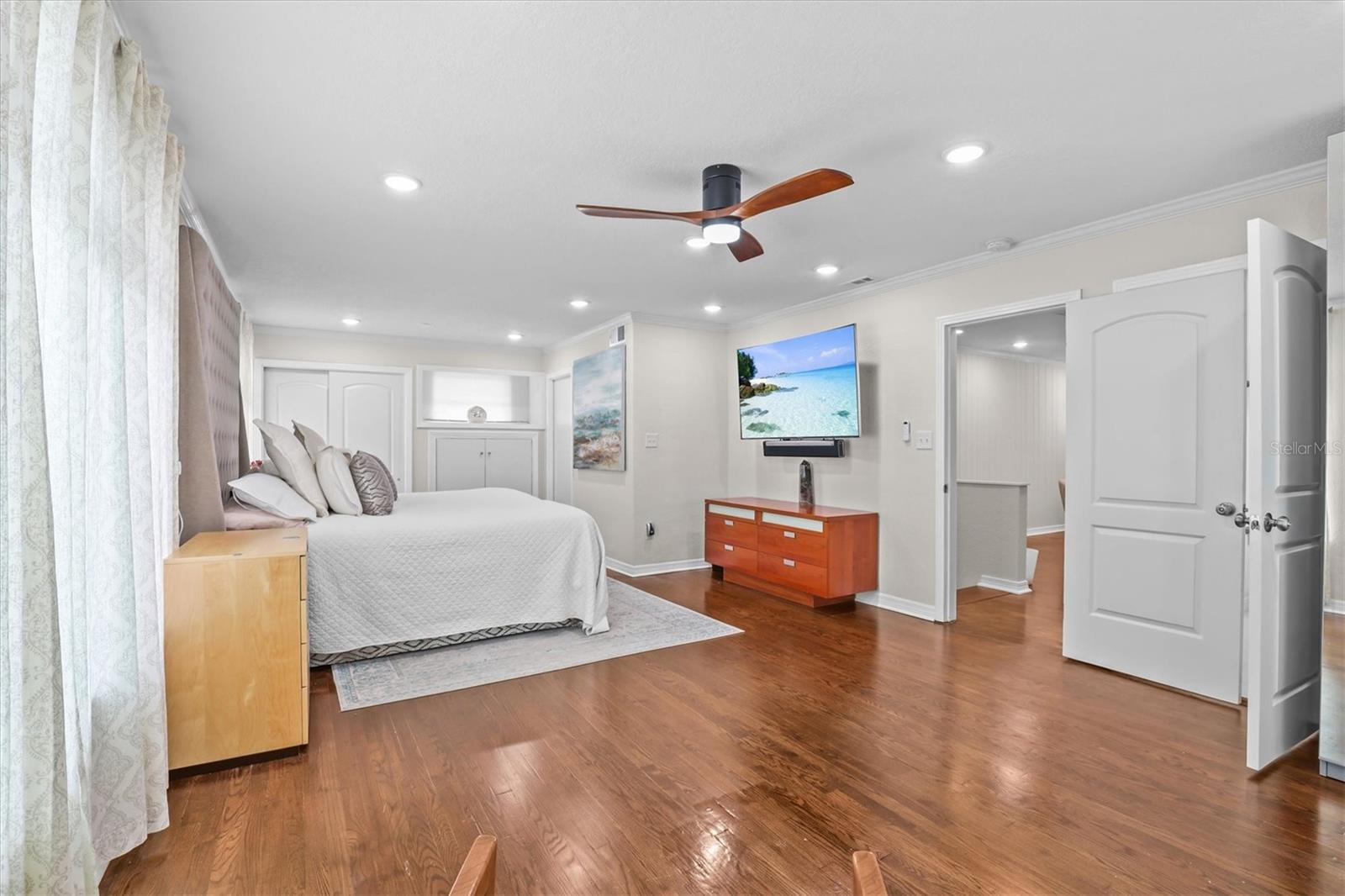 SHORE CREST - Residential