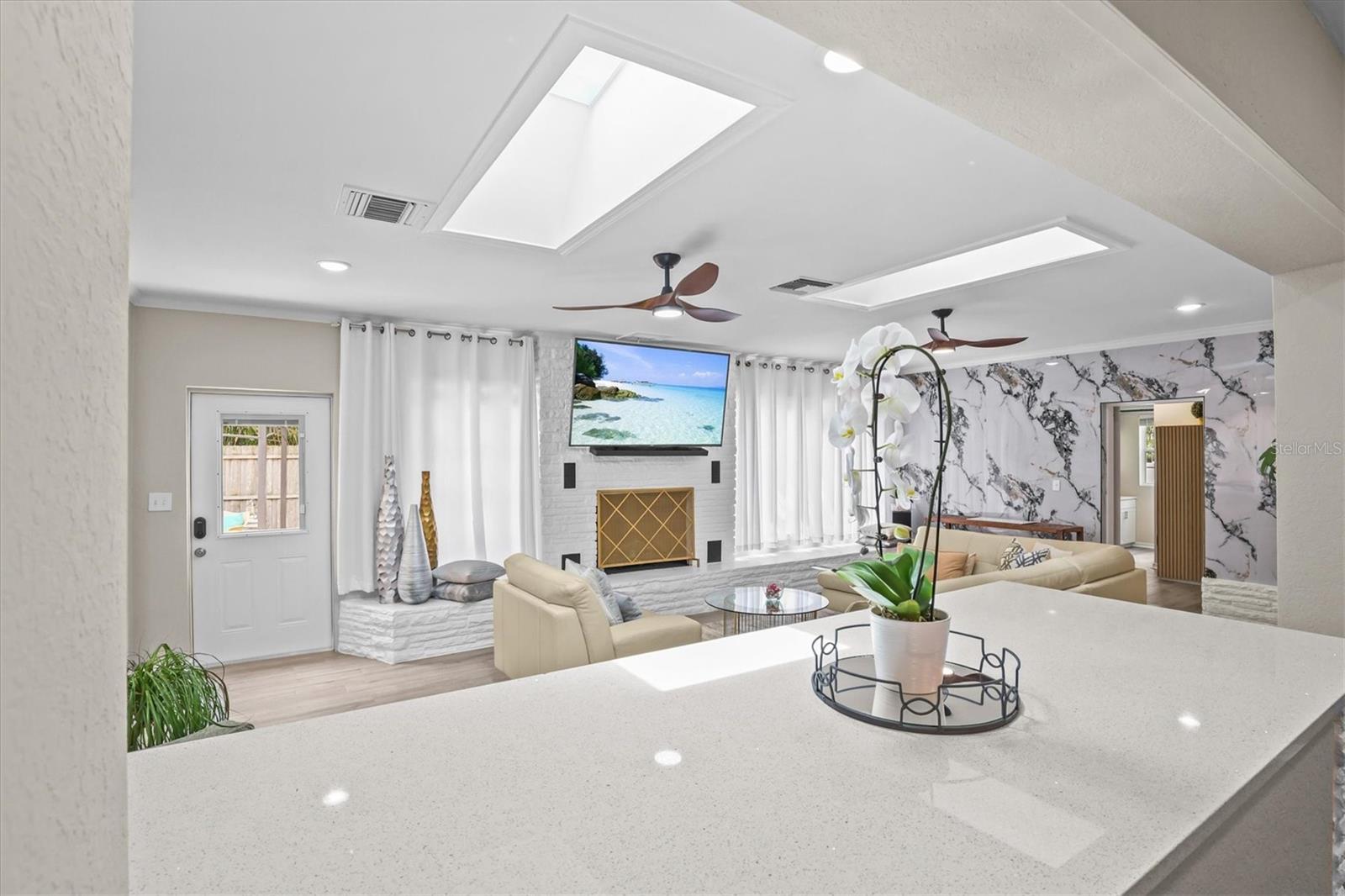 SHORE CREST - Residential