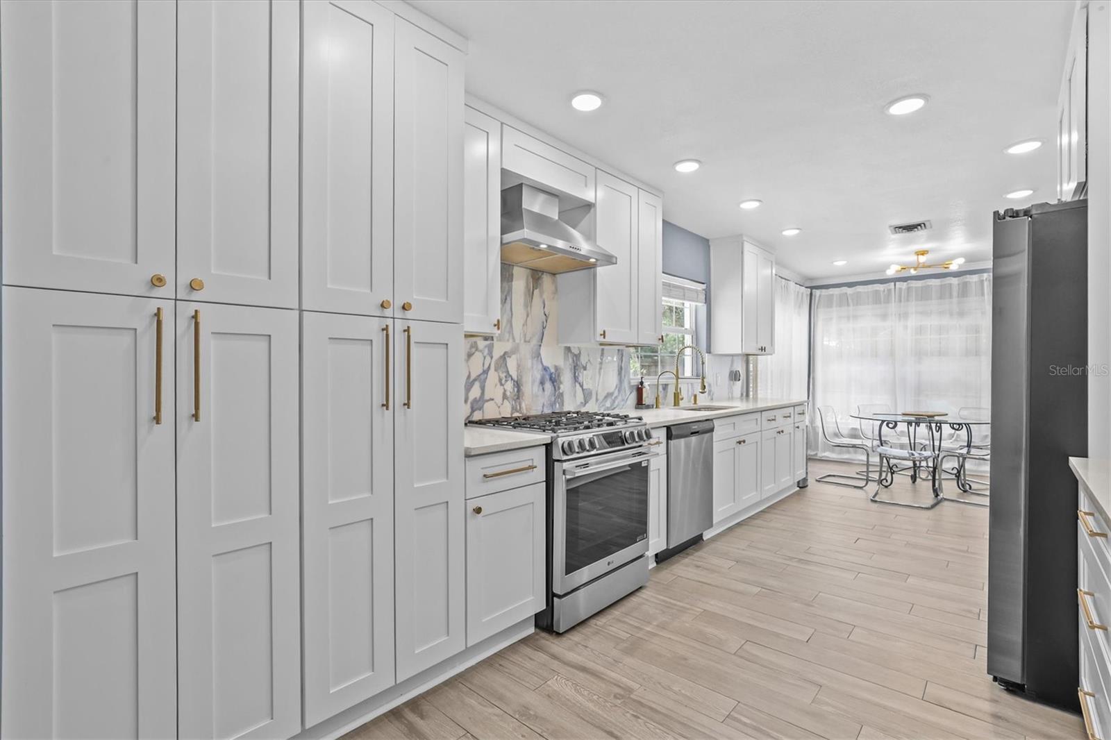SHORE CREST - Residential