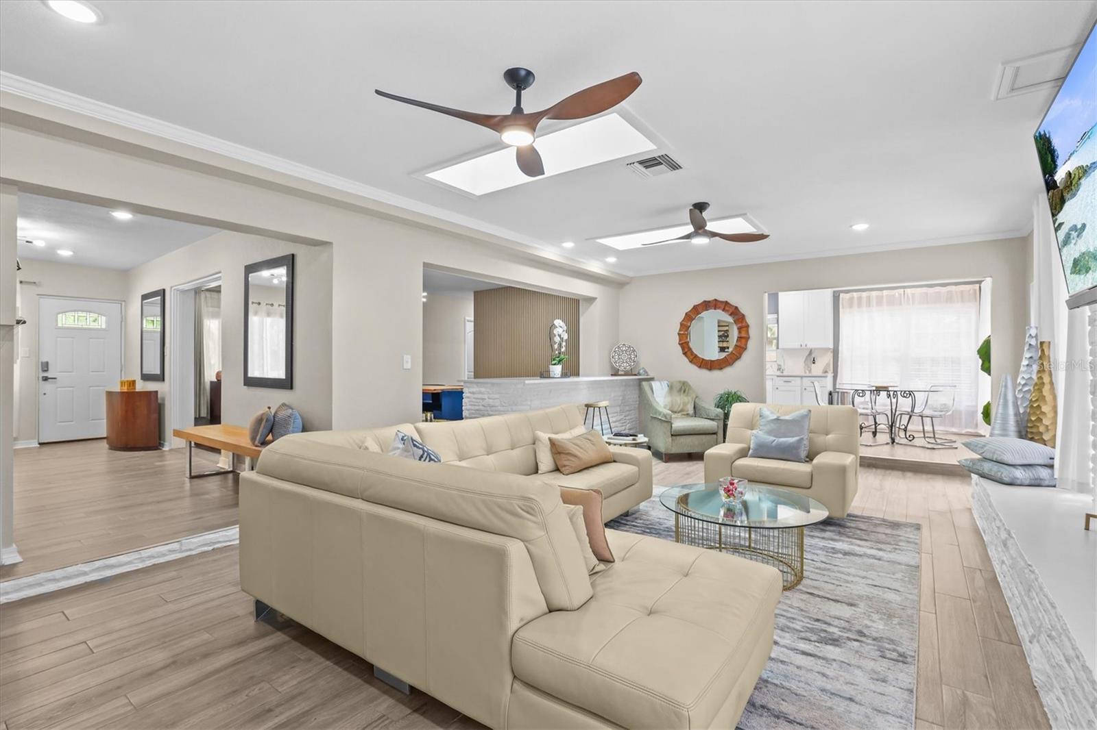 SHORE CREST - Residential