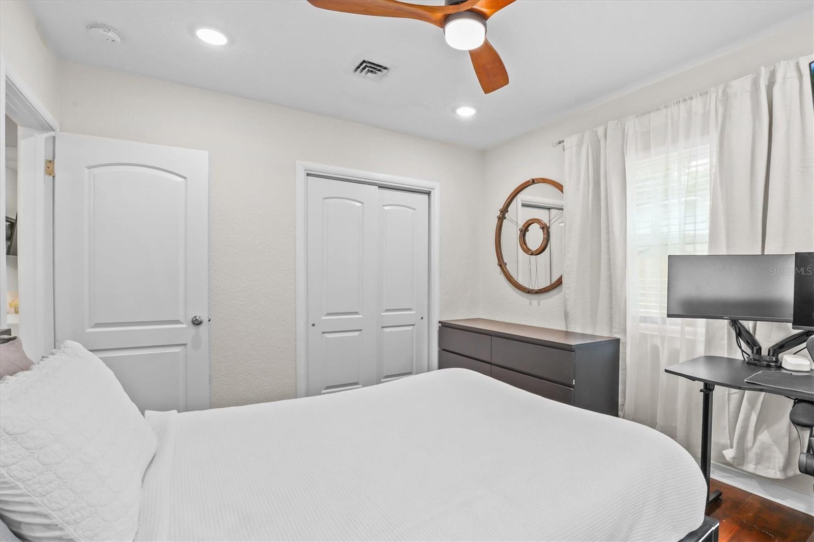 SHORE CREST - Residential