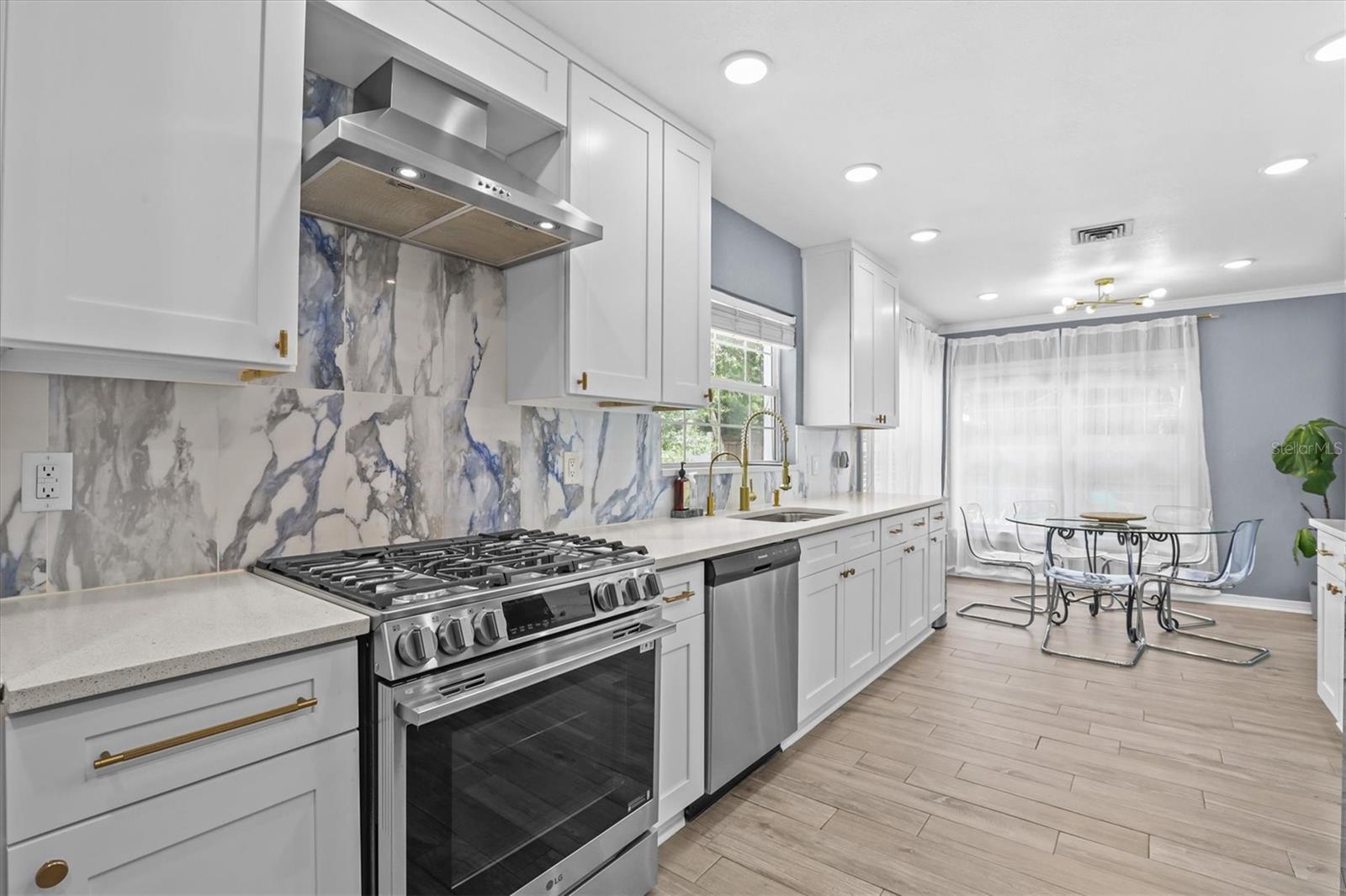 SHORE CREST - Residential