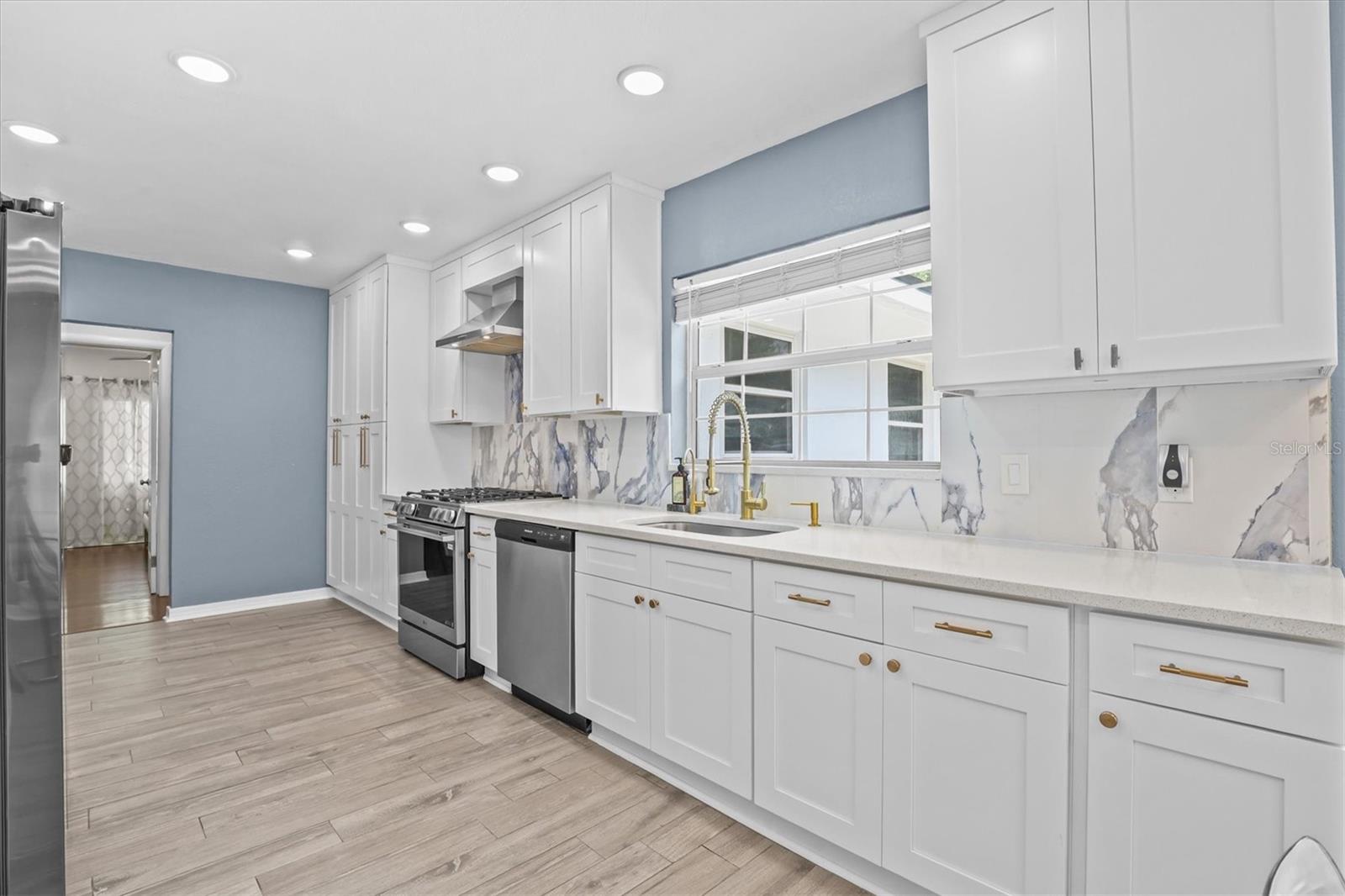SHORE CREST - Residential